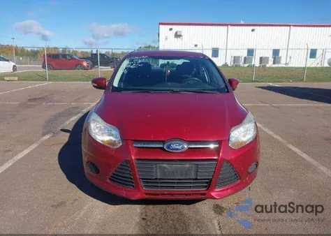 2014 Ford Focus Se z USA, uszkodzony, nr VIN 1FADP3F26EL385129